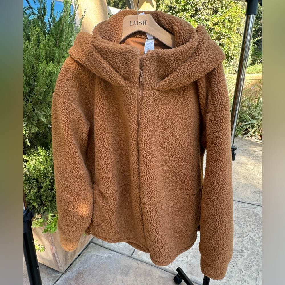 Fabletics Lotta Teddy Jacket | Size L